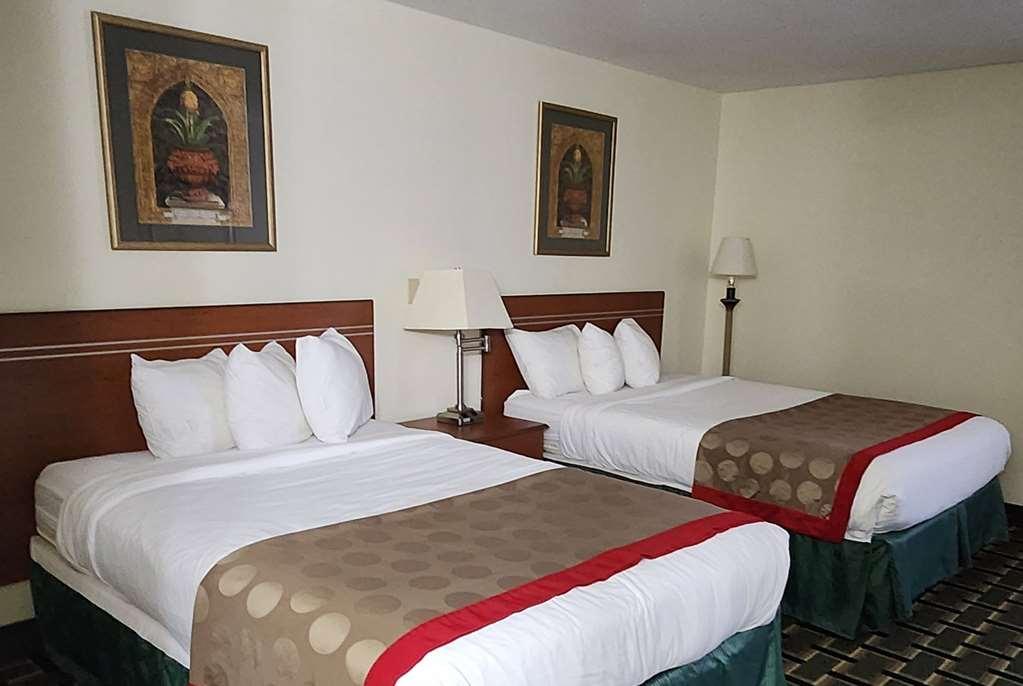Baymont By Wyndham Decatur Hotell Rum bild